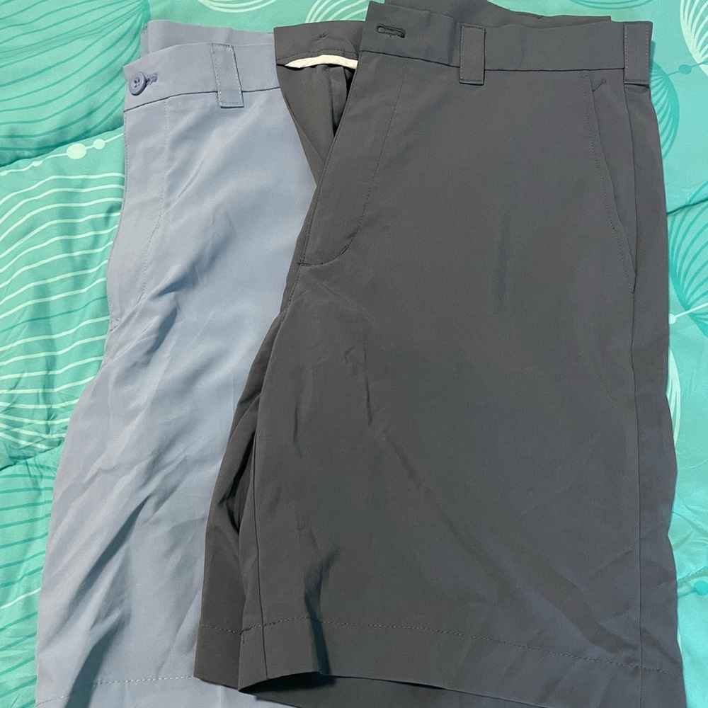 Round tree performance dress shorts. Light blue & navy set.